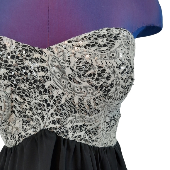 Blondie Nites by Stacy Sklar Fit & Flare Cut Out Strapless Mini Dress Size 11 - Picture 3 of 9